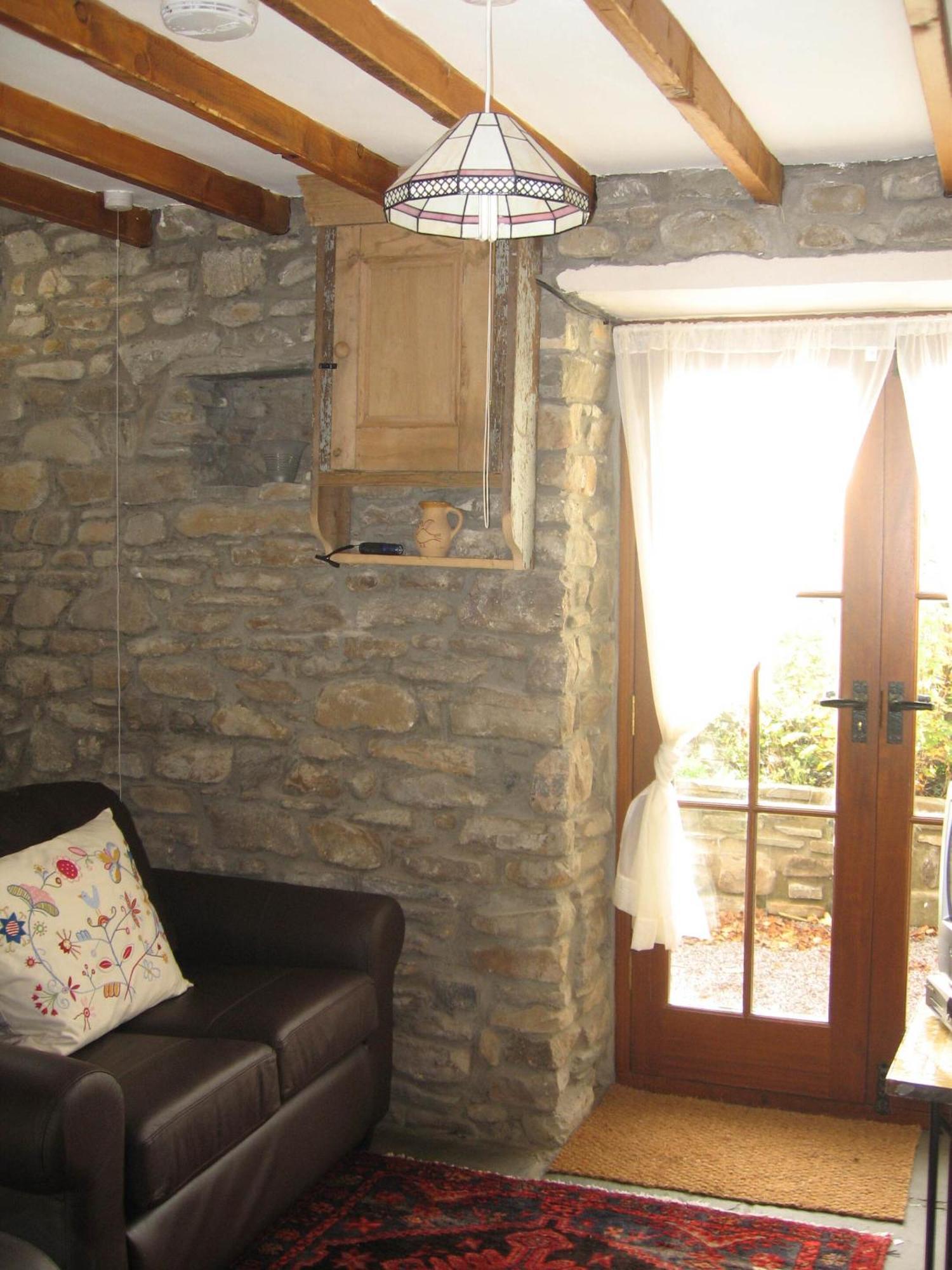 Tunnel Cottages At Blaen-Nant-Y-Groes Farm Aberdare Room photo